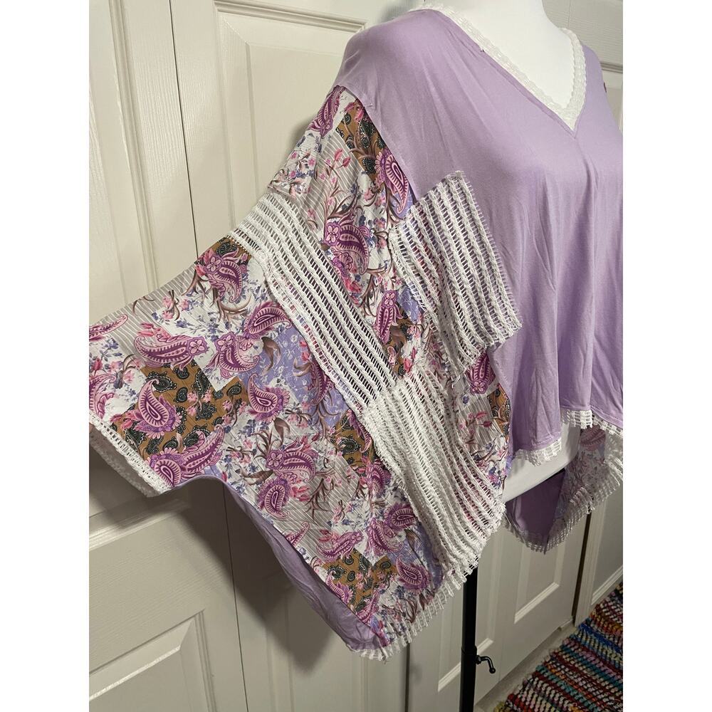 POL Purple and Floral V Neck Top - Picture 2 of 3
